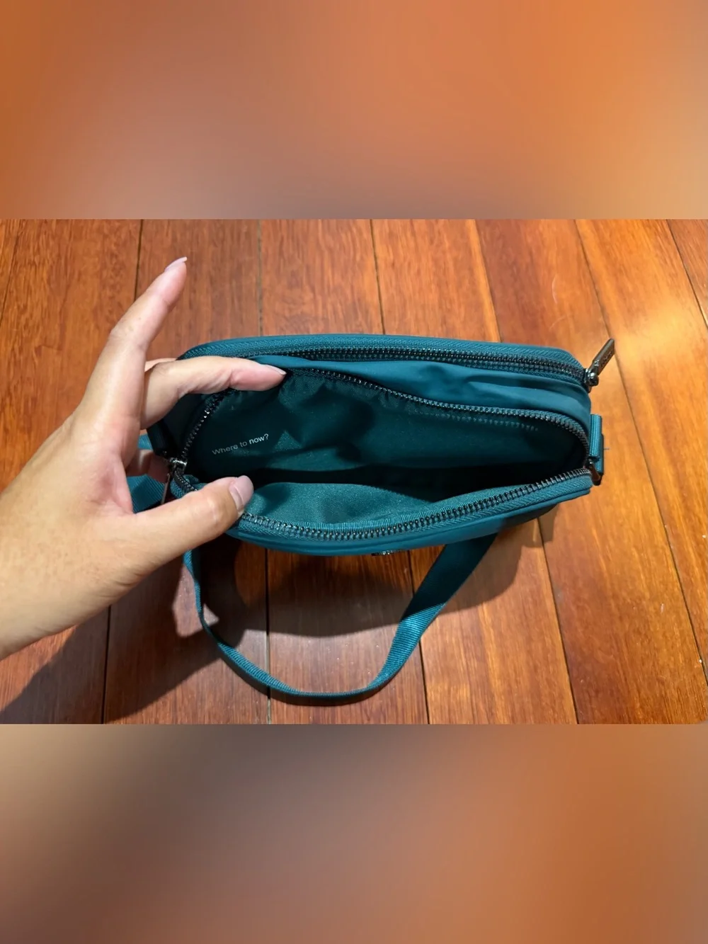 Lululemon Crosssbody Camera Bag 2L Green Jasper